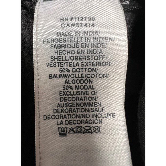 True Religion Womens Black V Neck Graphic T-Shirt Red Poppies Feathers Beaded XS - Picture 12 of 13